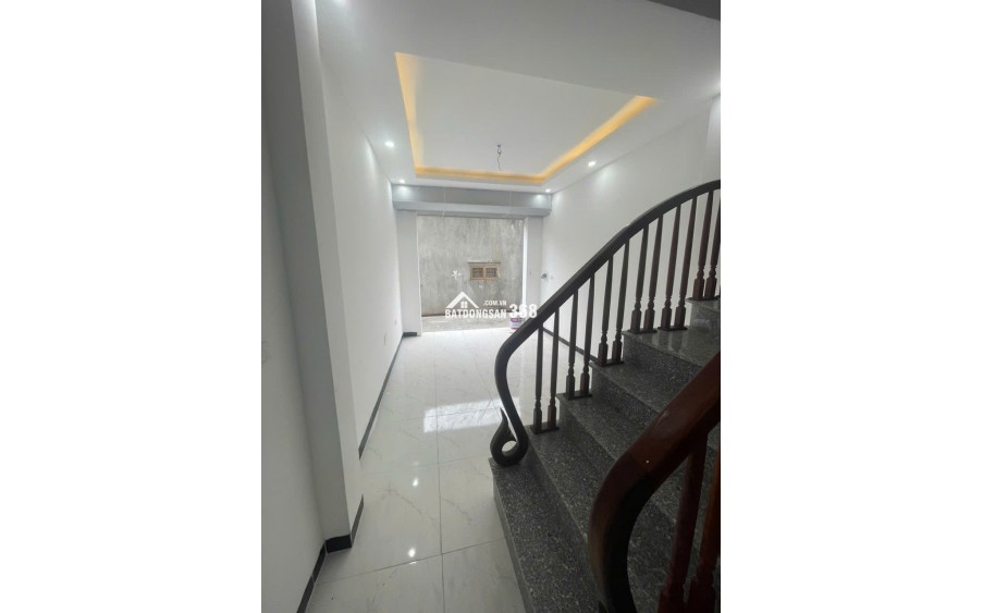 NHÀ 3 TẦNG - NGÕ Ô TÔ - GIÁ CHỈ 2,X TỶ